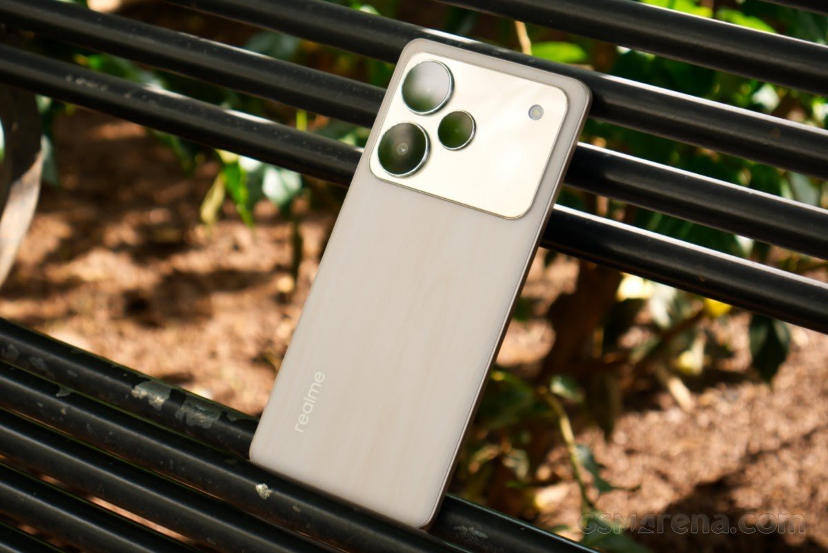 Realme P4 Pro 5G Launching Soon – Massive 7300mAh Battery & 8/256GB Storage